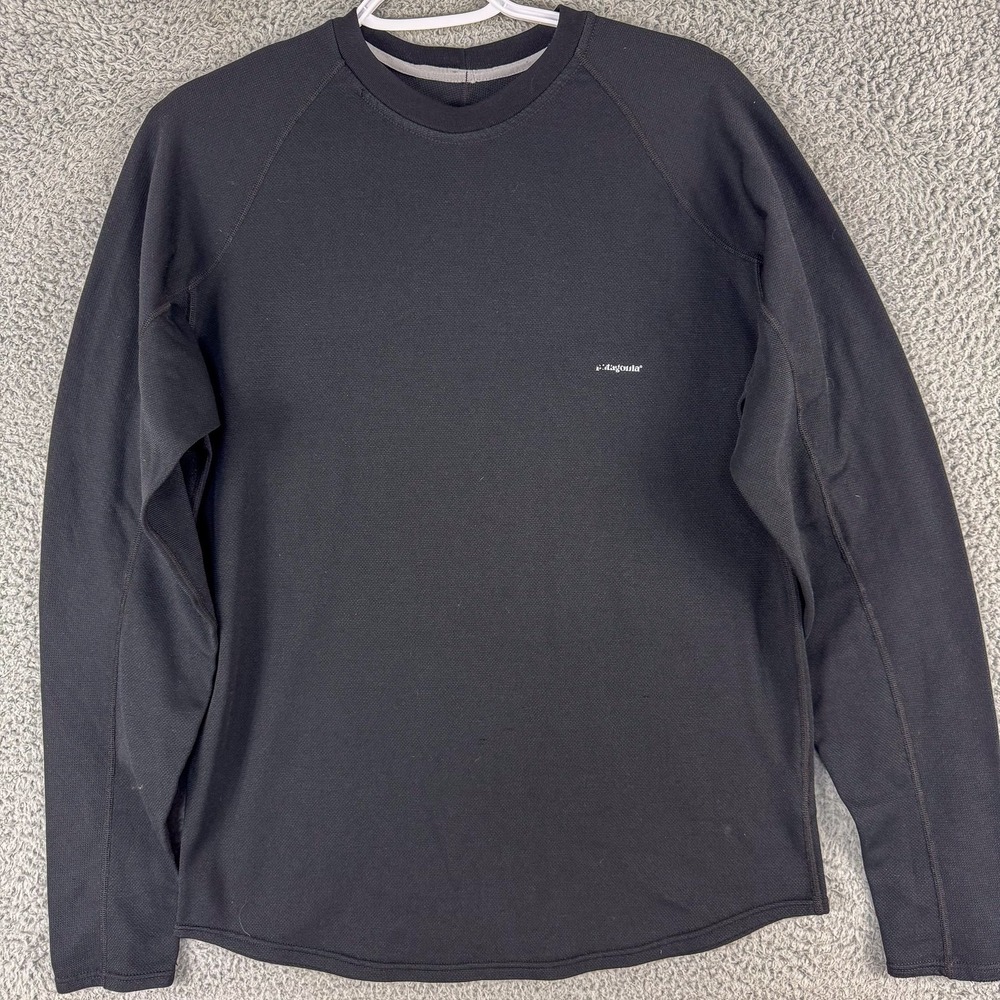 Patagonia Sweater Mens Medium Black Long Sleeve Crewneck Performance Base Layer